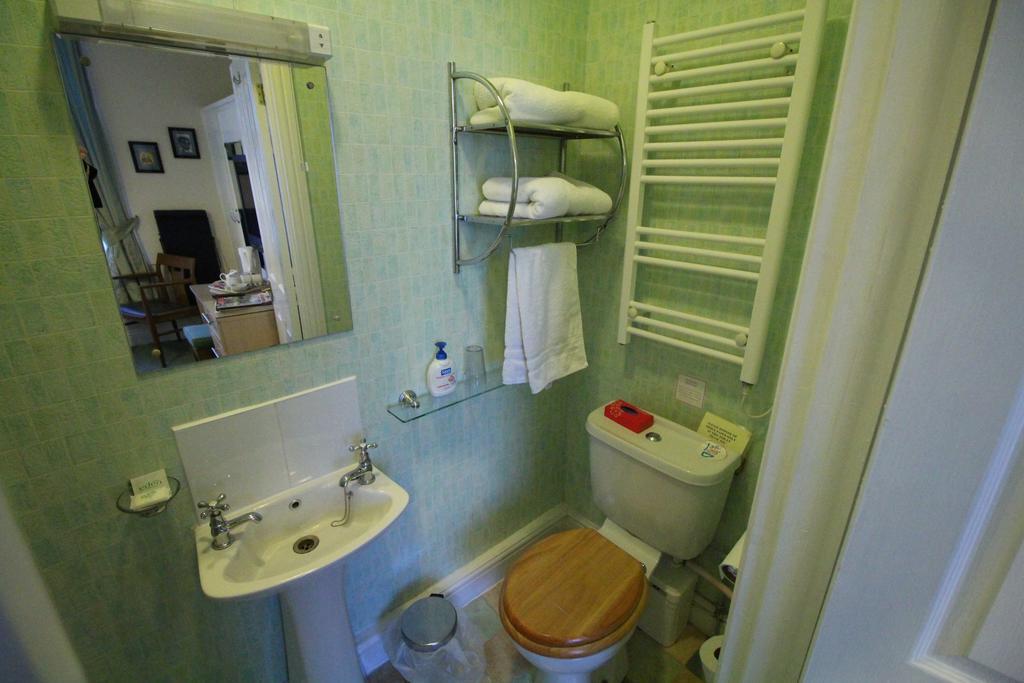 Bed and Breakfast Bluestones Кесвик Номер фото
