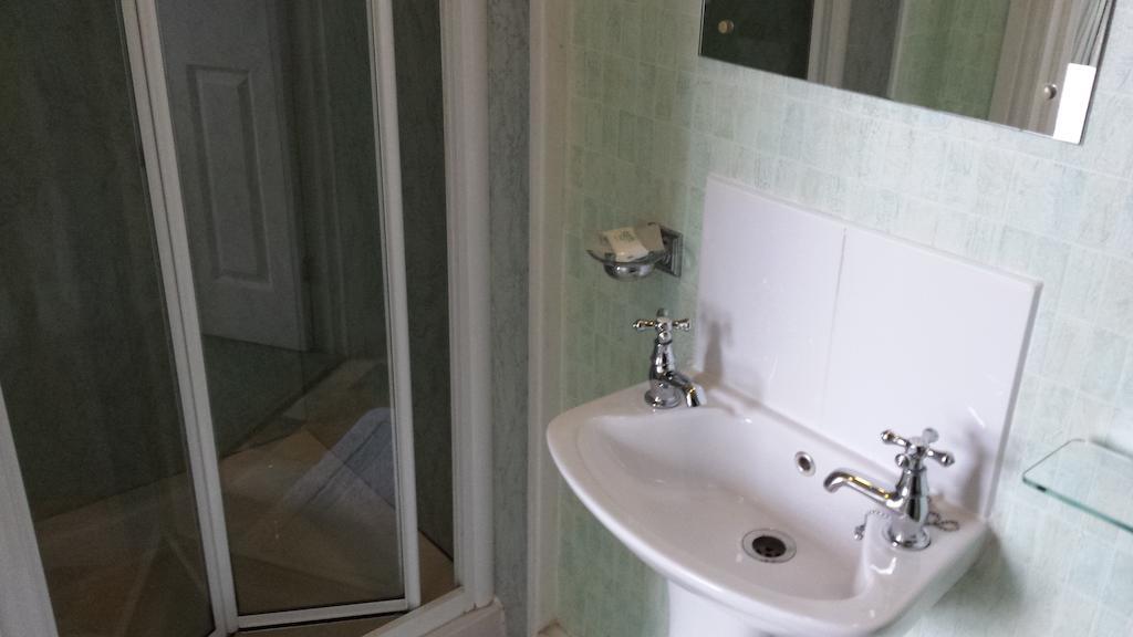 Bed and Breakfast Bluestones Кесвик Номер фото